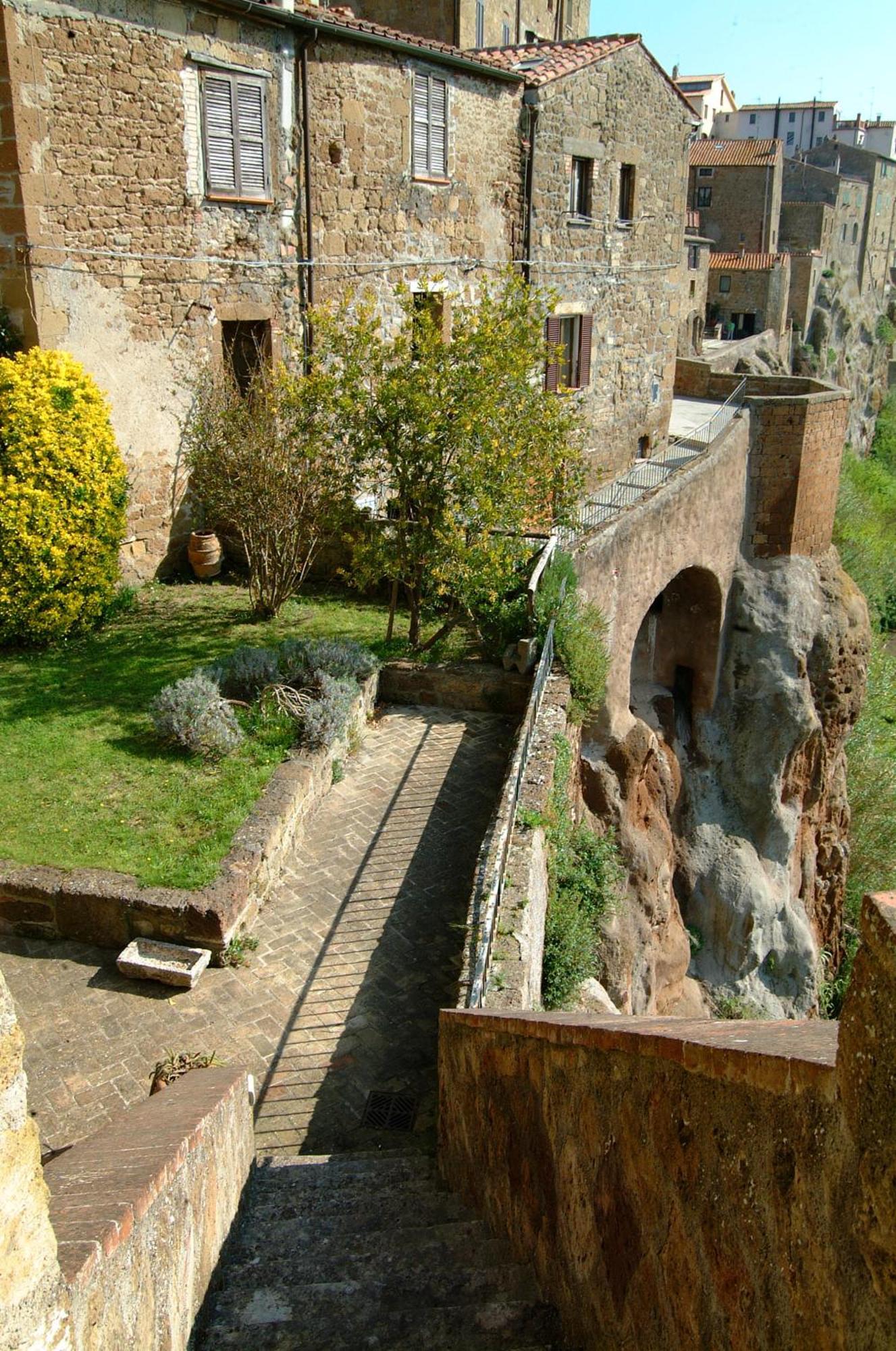 Bed and Breakfast Un Giardino Nel Tufo Pitigliano Exterior foto