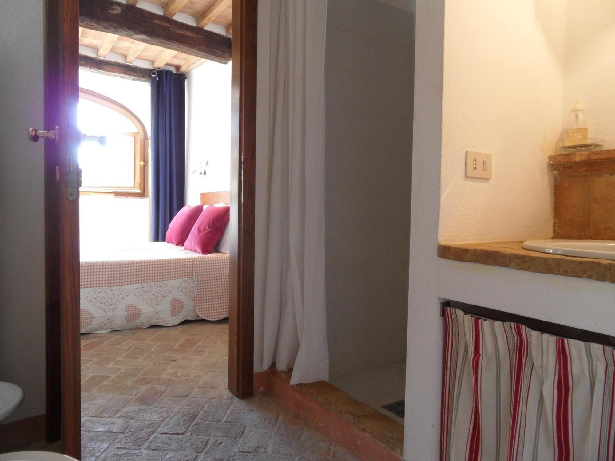 Bed and Breakfast Un Giardino Nel Tufo Pitigliano Exterior foto